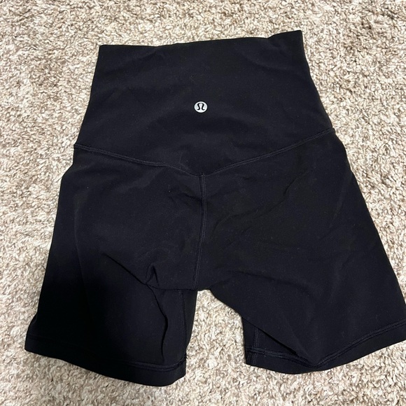 Lululemon black biker shorts 6in - Picture 2 of 6